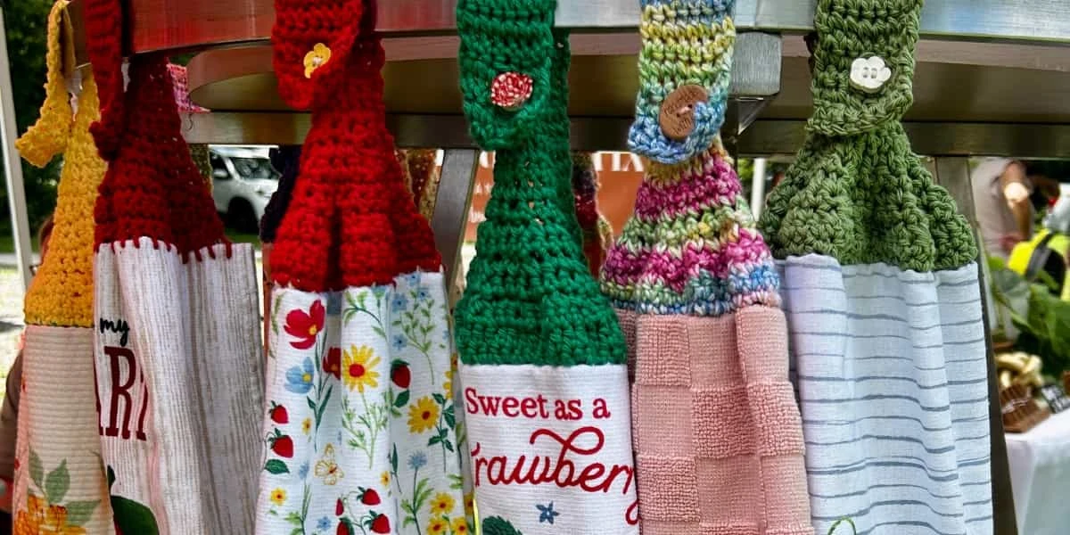 31:13 Handcrafted Gifts