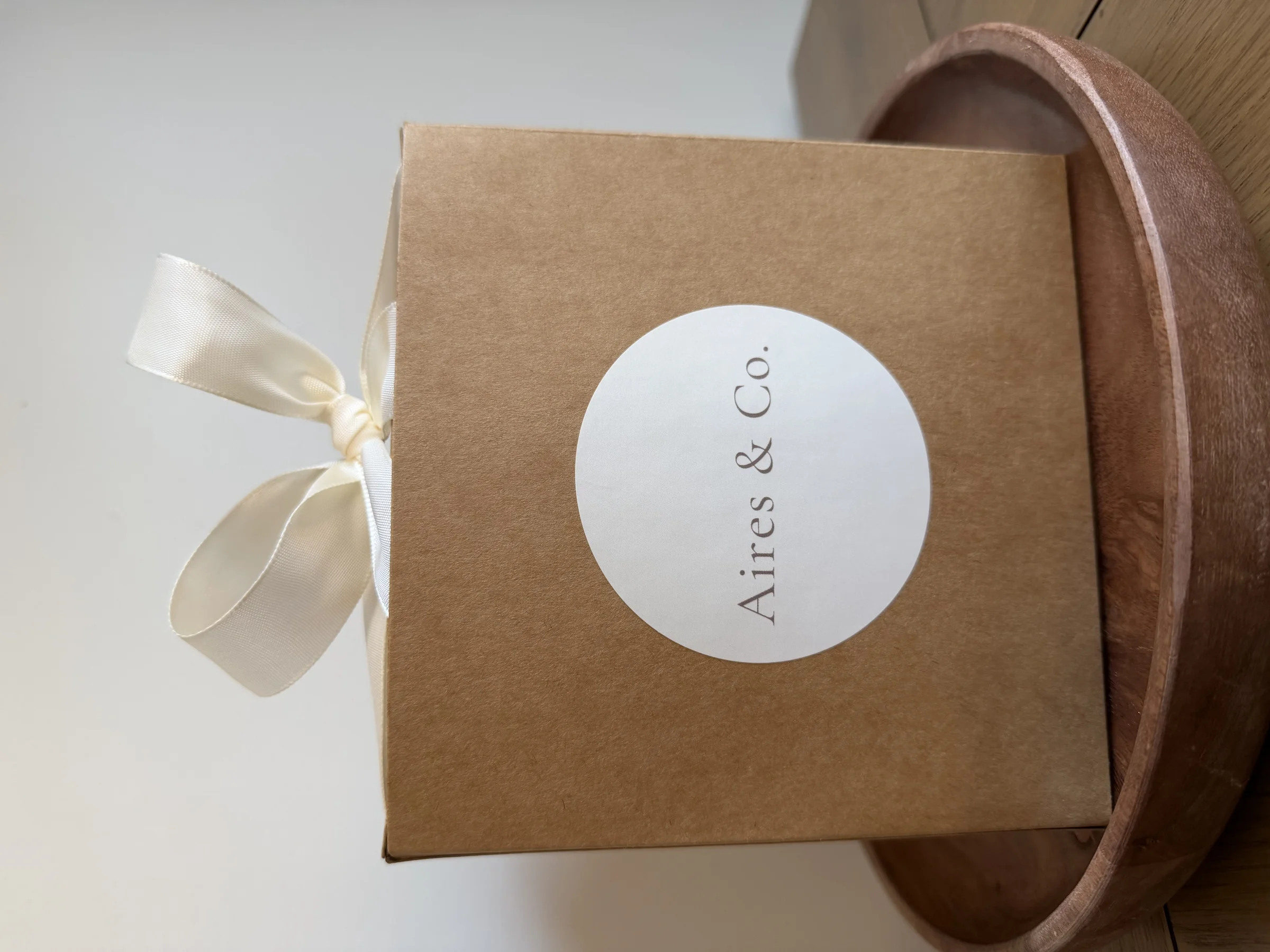 Aires & Co. - Image 1
