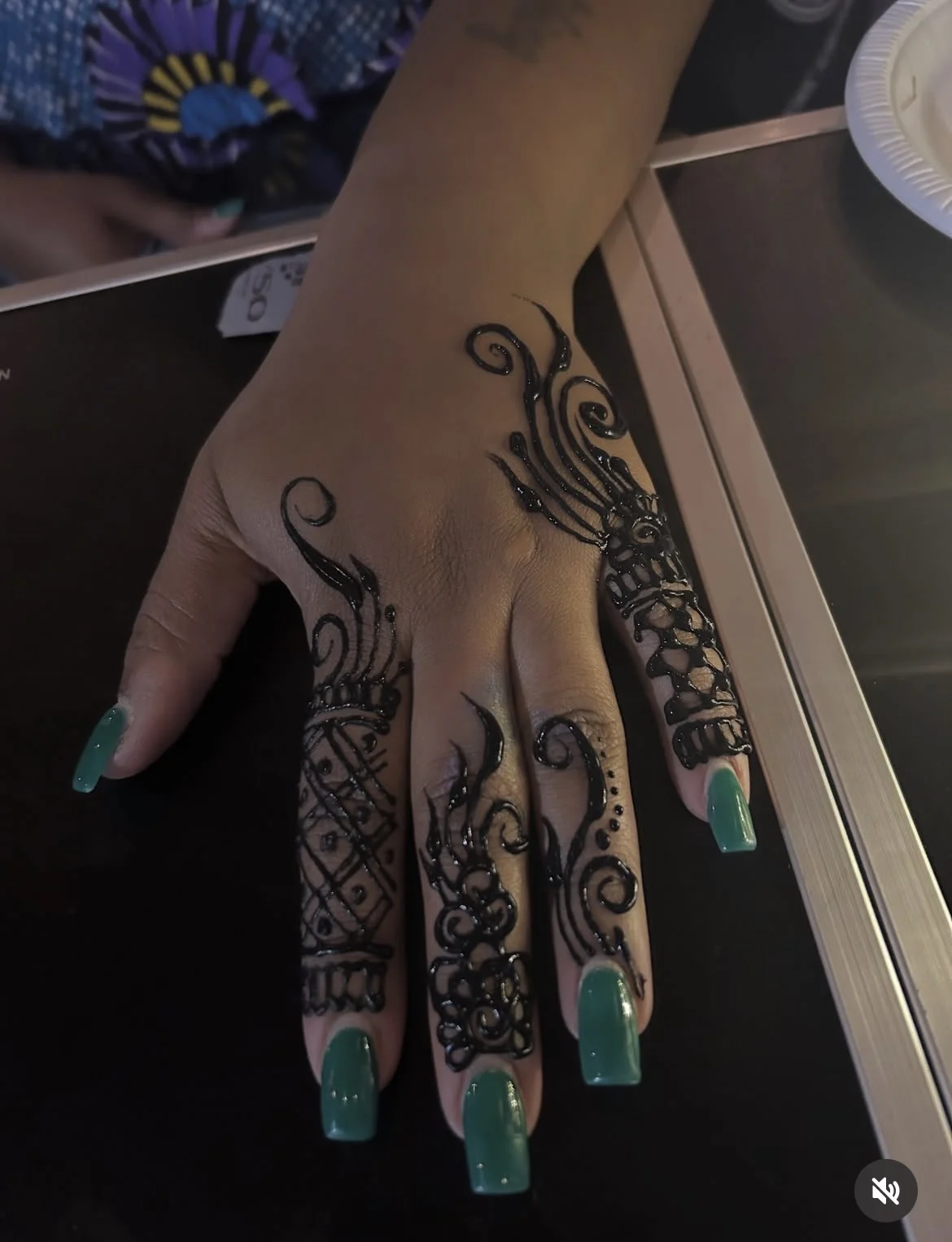 615 HENNA TATTOOS & ACCESSORIES - Image 6