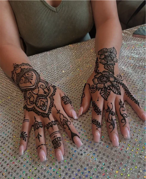 615 HENNA TATTOOS & ACCESSORIES - Image 8