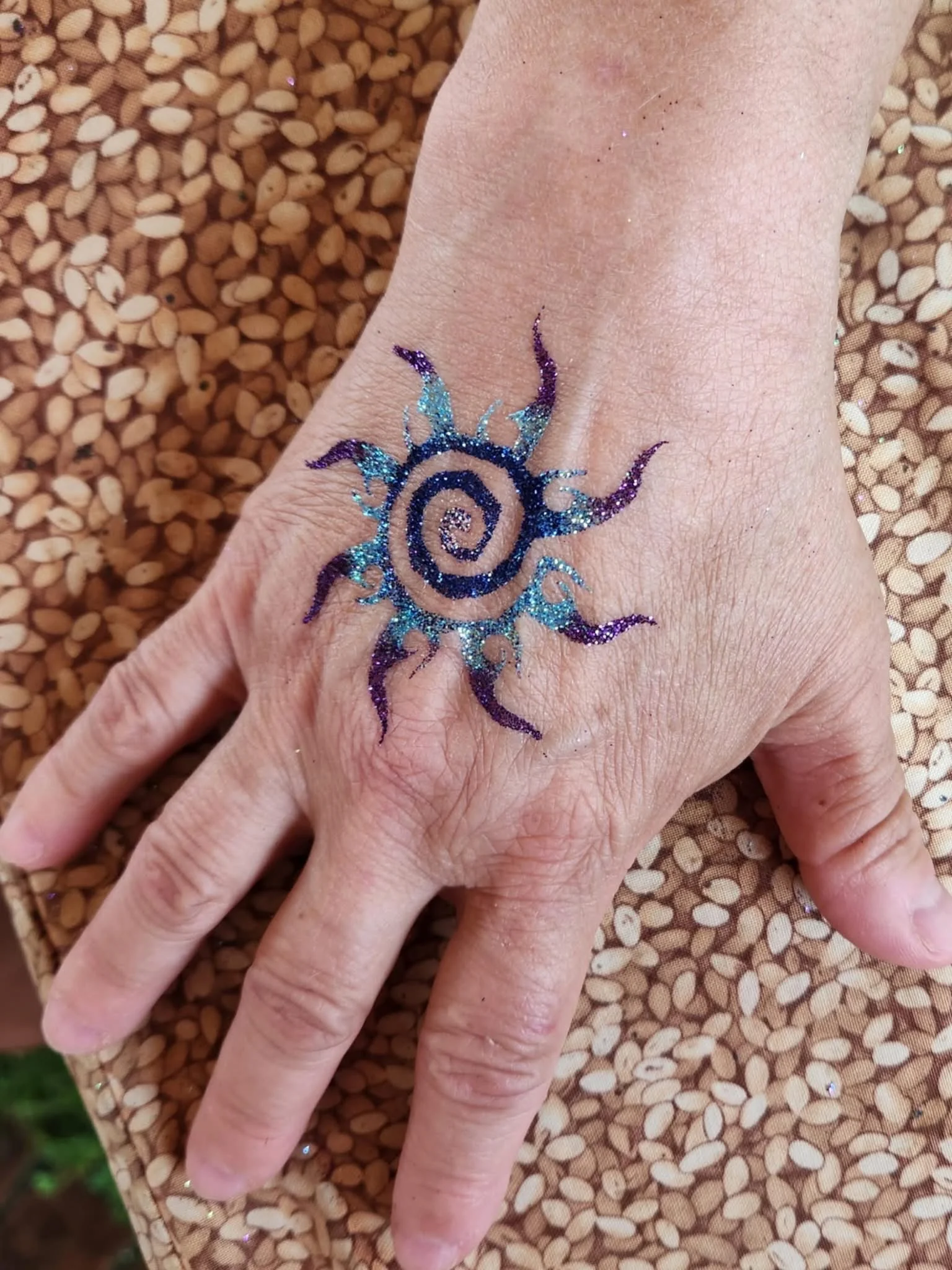 Henna Love - Image 7