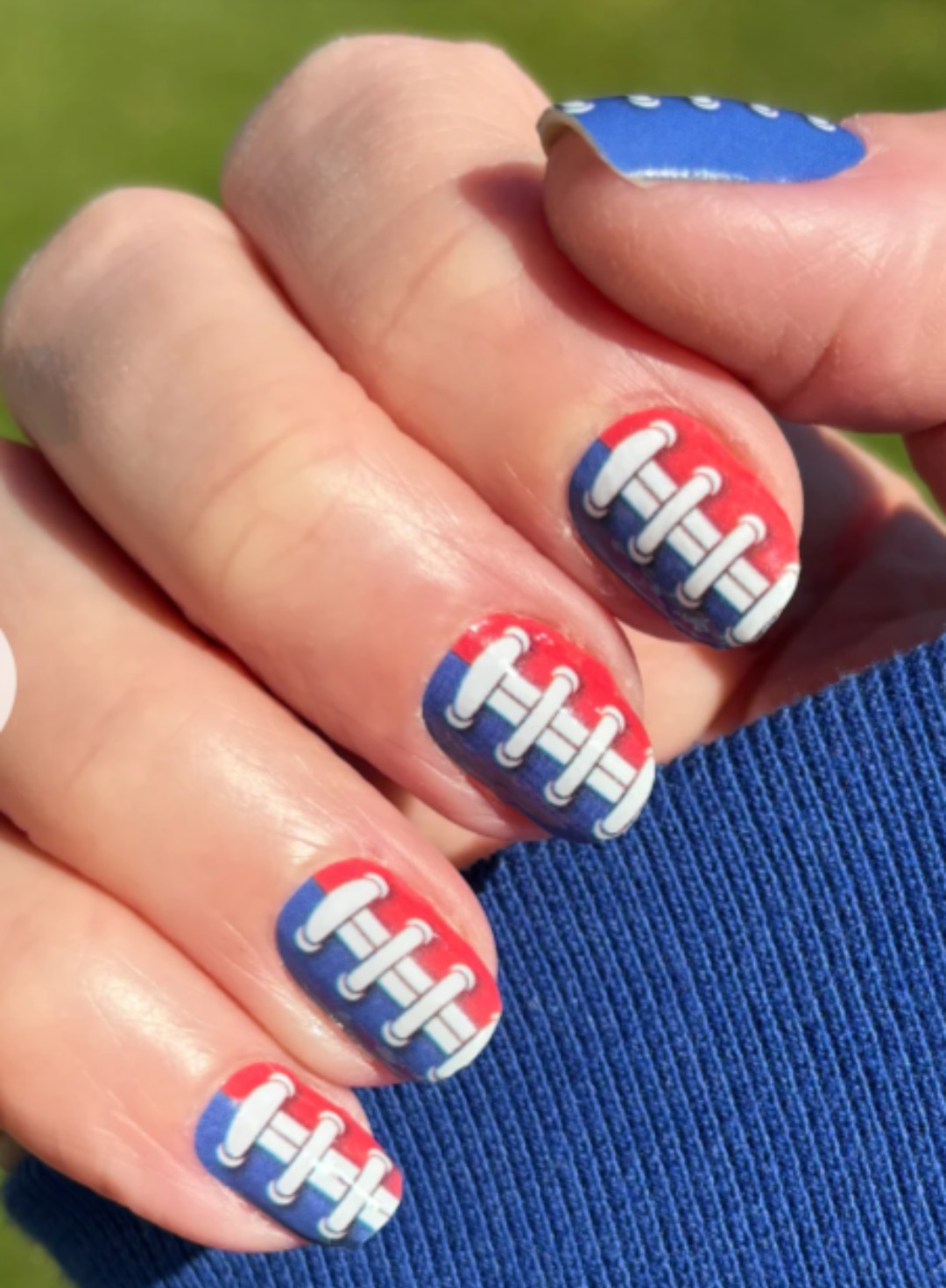 Buffalo Bills Colors Nail Wraps - Set of 16