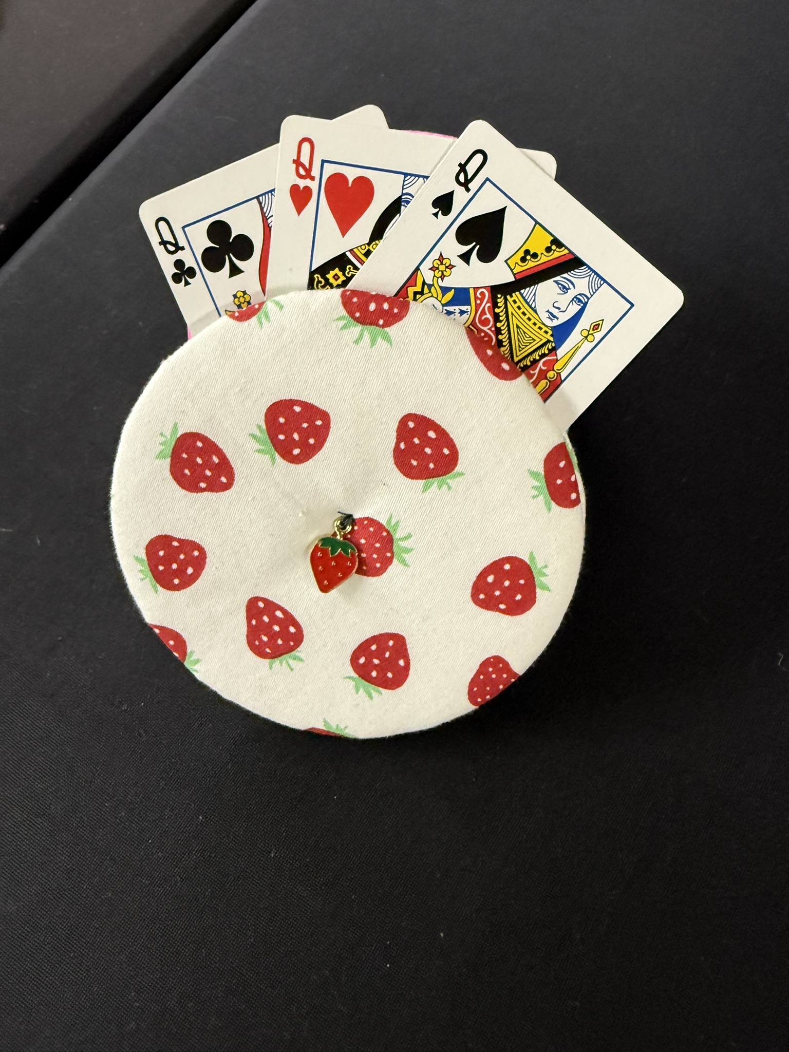strawberry pattern playing cards holder with strawberry charm
